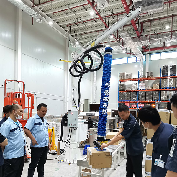 氣管吸吊機-紙箱搬運